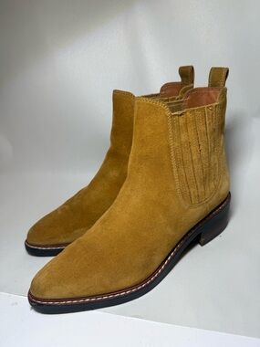 COACH Bowery Chelsea Booties Boots Camel Tan Suede Rexy Charms Womens SZ 8